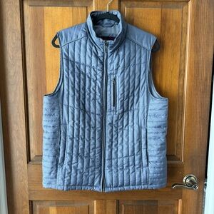 Like New Men’s Johnston & Murphy vest size M